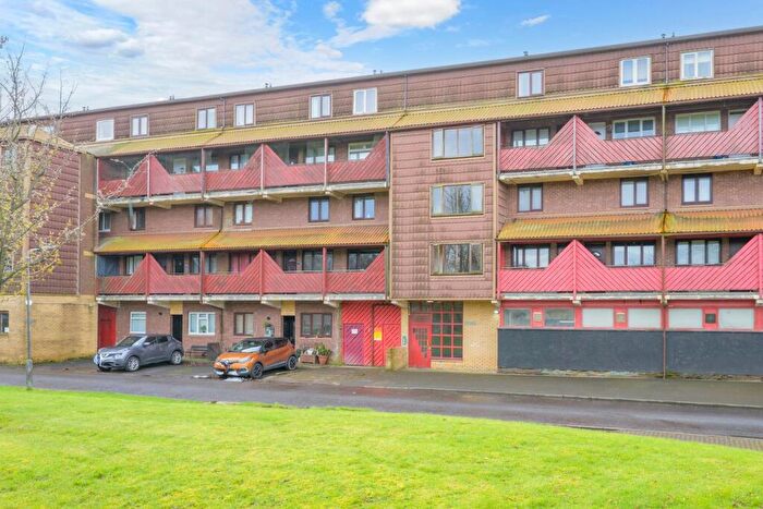 2 Bedroom Maisonette For Sale In Braehead Road, Cumbernauld, Glasgow, G67