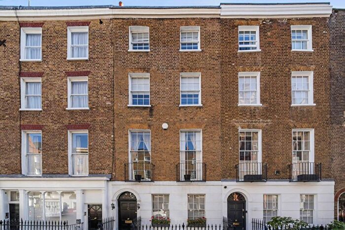 3 Bedroom Flat To Rent In Upper Montagu Street, Marylebone, London, W1H