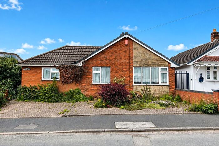 3 Bedroom Bungalow For Sale In Bagnall Street, Ocker Hill, Tipton, DY4