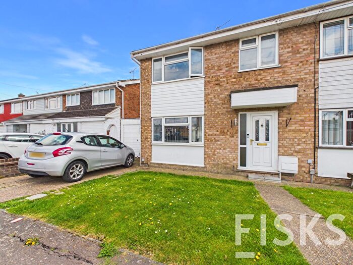 3 Bedroom Semi-Detached House For Sale In Southwalters, Canvey Island, SS8