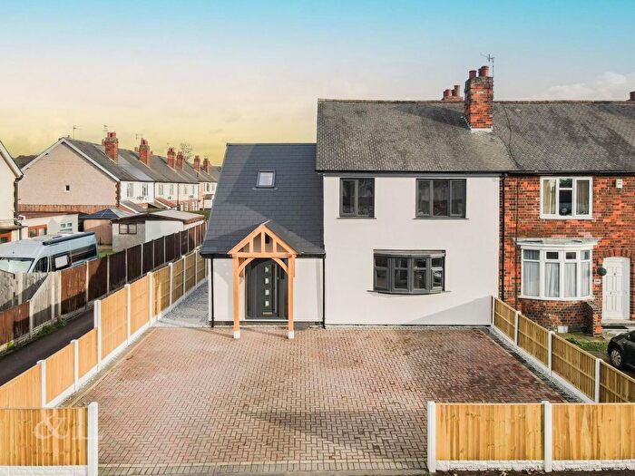 4 Bedroom End Terrace House For Sale In Wilford Road, Ruddington, Nottingham, NG11