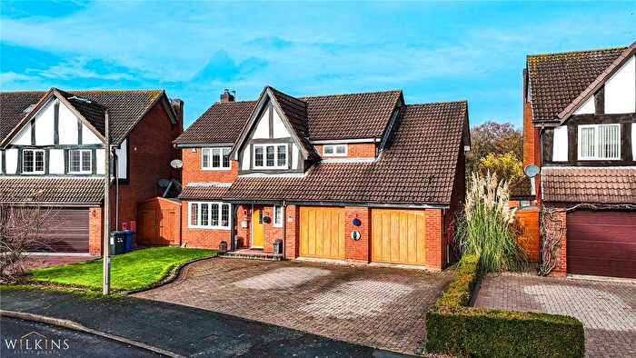 4 Bedroom Country House For Sale In Moat Drive, Drayton Bassett, Tamworth, Staffordshire, B78