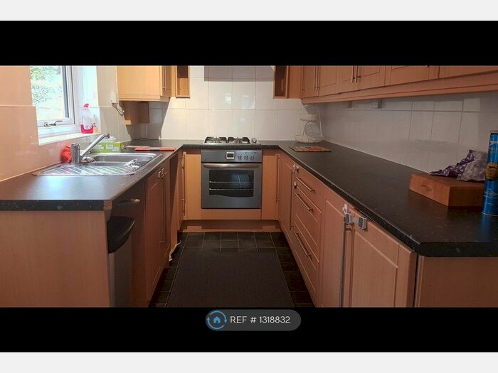 2 Bedroom Terraced House To Rent In Werrington Road, Stoke-On-Trent ST2