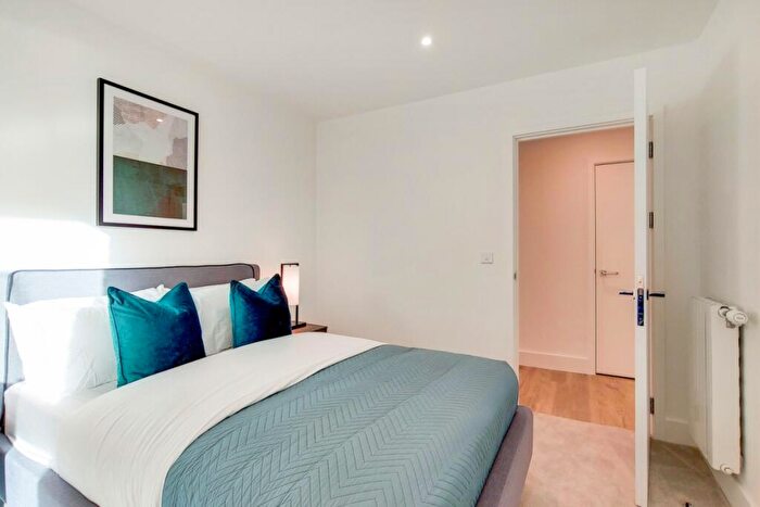 2 Bedroom Apartment To Rent In Pegler Square London, SE3