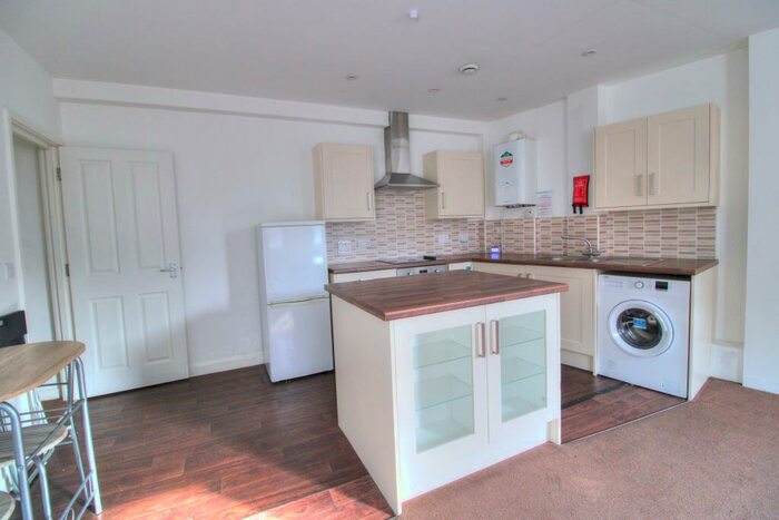 2 Bedroom Apartment To Rent In Summer House, - Seaside, Eastbourne, BN22