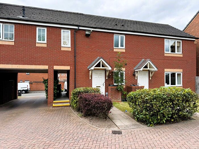 2 Bedroom Flat To Rent In Ampleforth Drive, Willenhall, WV13