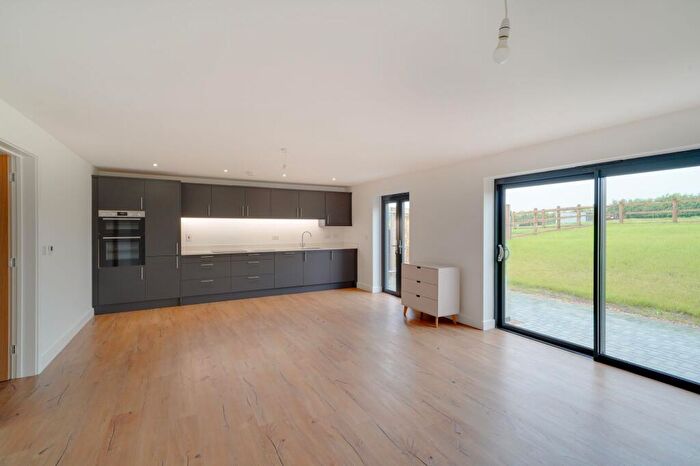 2 Bedroom Property To Rent In Colmworth Road, Little Staughton, MK44