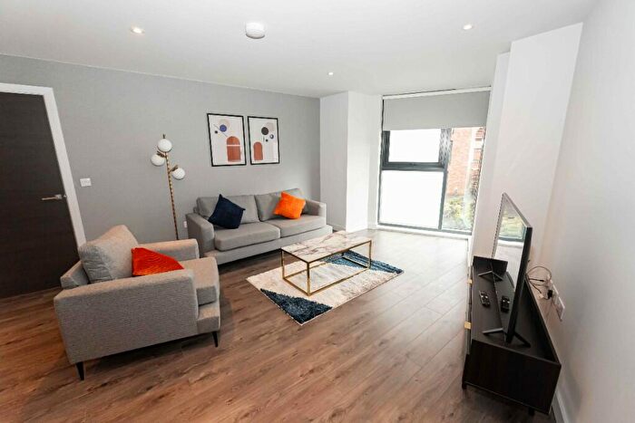 2 Bedroom Apartment To Rent In Cross Lane, Manchester, Greater Manchester, M5