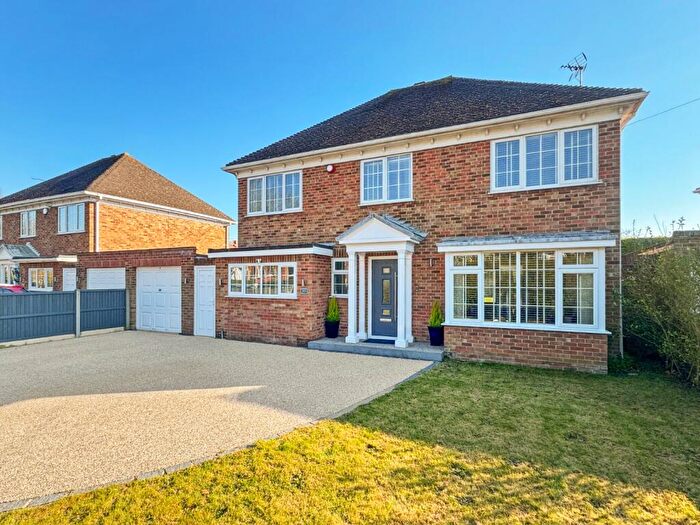 4 Bedroom Detached House For Sale In Shorncliffe Road, Folkestone, CT20