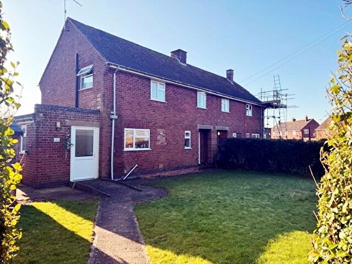 3 Bedroom Semi-Detached House To Rent In Middlethorpe, Lois Weedon, NN12