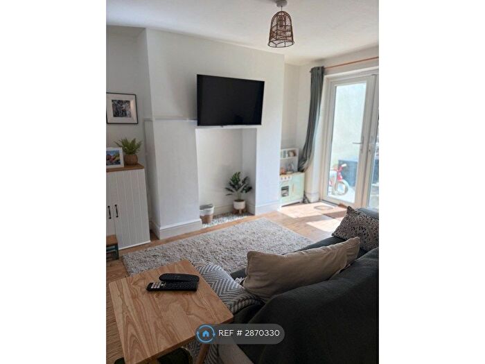 2 Bedroom Flat To Rent In Winchelsea Road, Rye, TN31
