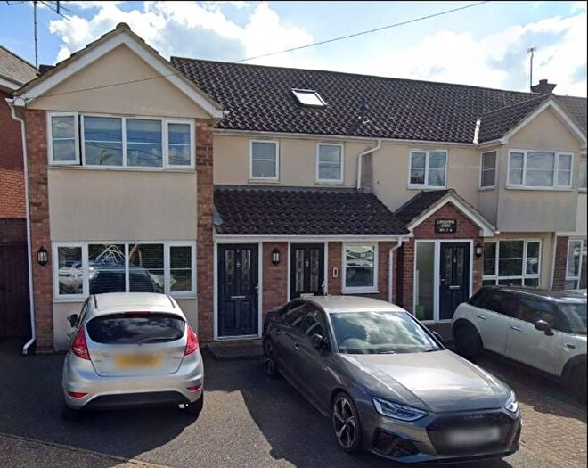 2 Bedroom Villa To Rent In Lansdowne Drive, Rayleigh, SS6