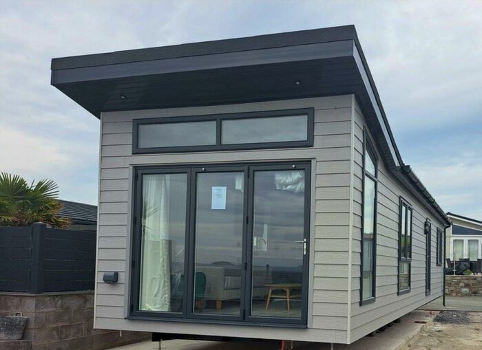 2 Bedroom Lodge For Sale In The Warren Holiday Park, LL53