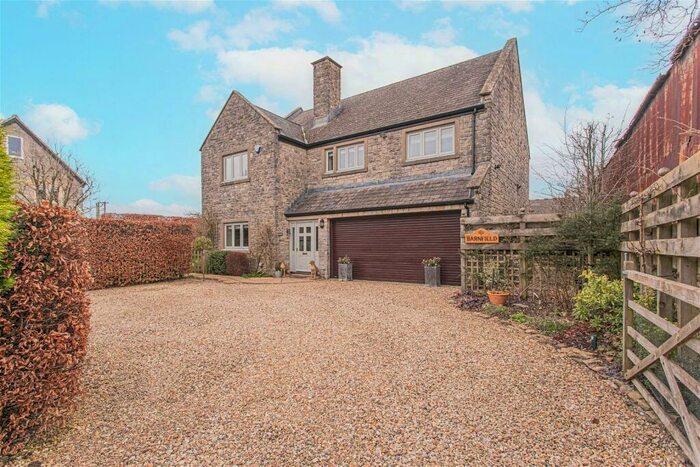 4 Bedroom Detached House For Sale In Barnfield, Cold Ashton, SN14