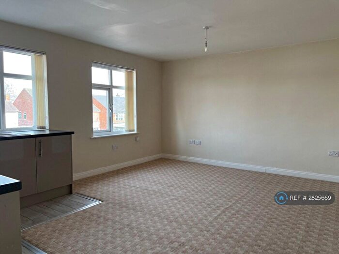 1 Bedroom Flat To Rent In Stratford Road, Solihull, B90