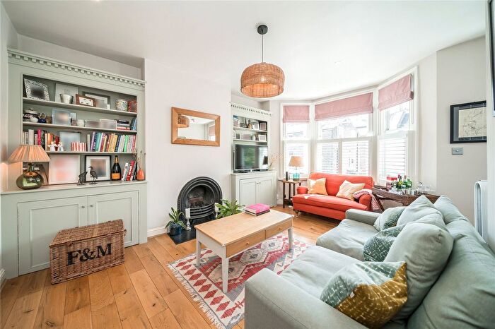2 Bedroom Maisonette To Rent In Littlebury Road, London, SW4