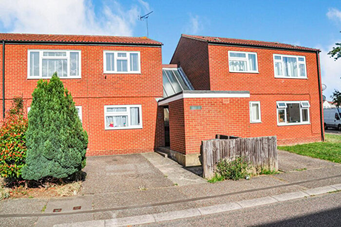 1 Bedroom Apartment To Rent In Wavell Close, Springfield, Chelmsford, CM1