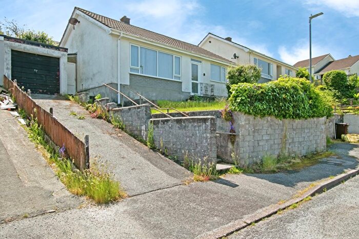 2 Bedroom Bungalow For Sale In Lanoweth, Penryn, Cornwall, TR10