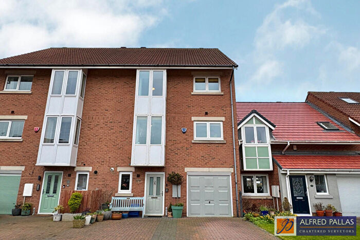 4 Bedroom Terraced House For Sale In Haven Court, North Haven, SR6