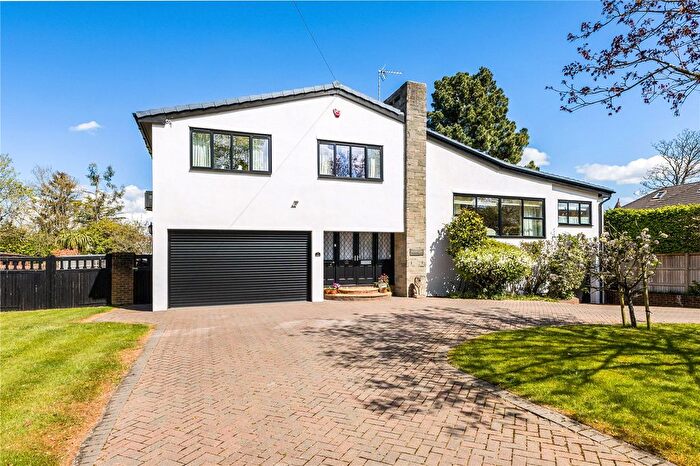 4 Bedroom Detached House To Rent In The Rushes, Maidenhead, Berkshire, SL6