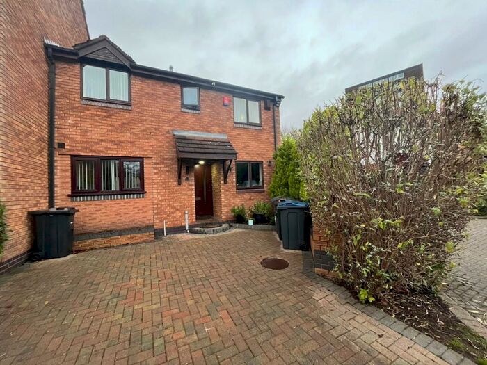 2 Bedroom House To Rent In Aboyne Close, Birmingham, B5