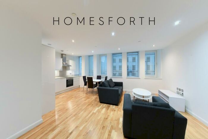 2 Bedroom Apartment To Rent In Emerald House, Lansdowne Road, Croydon, CR0