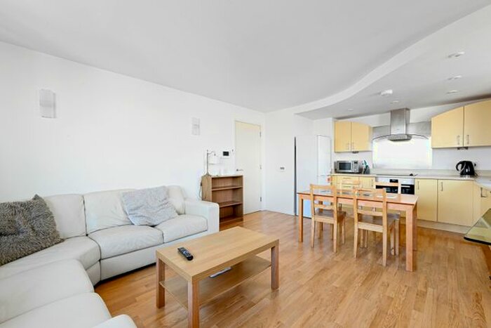2 Bedroom Flat To Rent In The Perspective Building, Waterloo, London, SE1