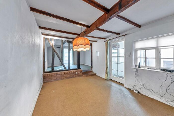 2 Bedroom Cottage For Sale In High Street, Barkway, SG8