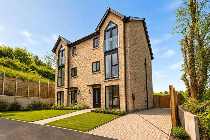 4 Bedroom Semi-Detached House For Sale In Prospect Heights, Mossley, Ashton, OL5
