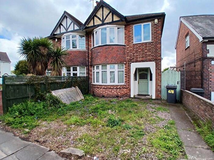 3 Bedroom Semi-Detached House For Sale In Narborough Road, Leicester, LE3