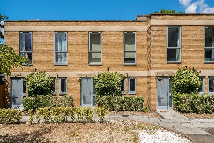 3 Bedroom Terraced House To Rent In John Bull Place, London, W4