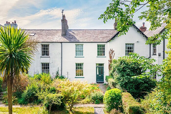 4 Bedroom Terraced House For Sale In Station Road, Llanfairfechan, LL33