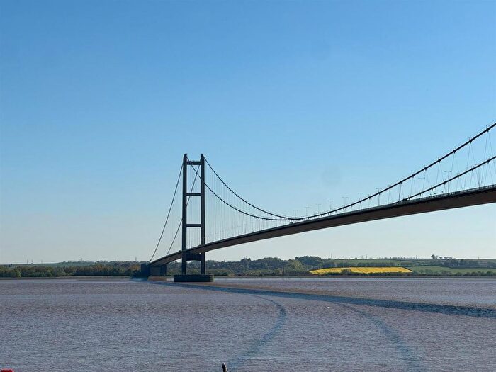 3 Bedroom Town House For Sale In Cliff Road, Hessle, HU13