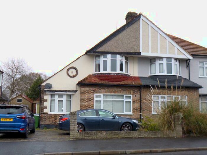 1 Bedroom Flat To Rent In Faraday Avenue, Sidcup, DA14