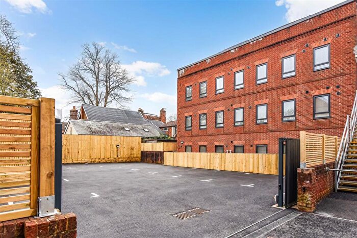 2 Bedroom Apartment To Rent In Hyde Street, Winchester, SO23