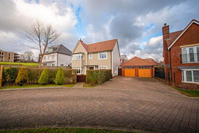 4 Bedroom Detached House For Sale In Old House Lane, Haywards Heath, RH16