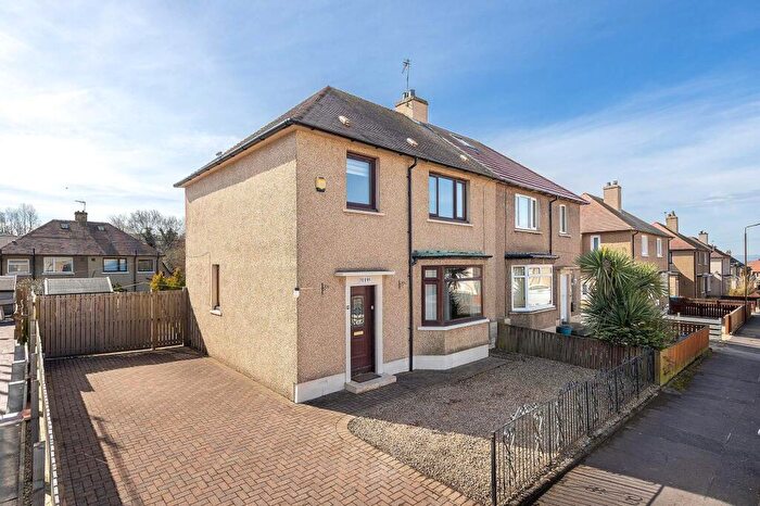 3 Bedroom Semi Detached House For Sale In Forthview Crescent, Bo'ness, EH51