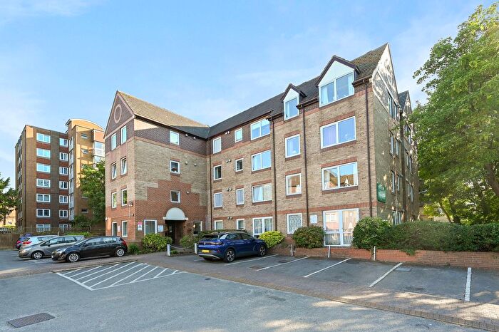 1 Bedroom Flat To Rent In Cedar Road, Sutton, SM2