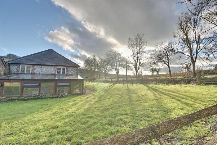 2 Bedroom Property To Rent In Compton, Chichester, PO18