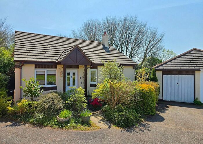 2 Bedroom Bungalow For Sale In Goss Meadow, Crediton, EX17