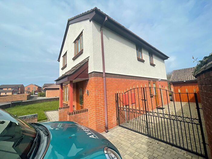 4 Bedroom Detached House To Rent In Ogmore Drive, Porthcawl, CF36
