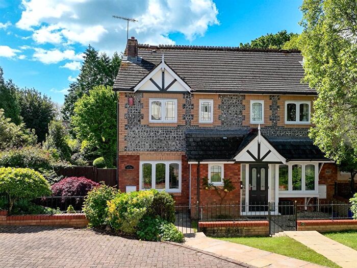 2 Bedroom End Terrace House For Sale In Heneage Drive, Mumbles, Swansea, SA3