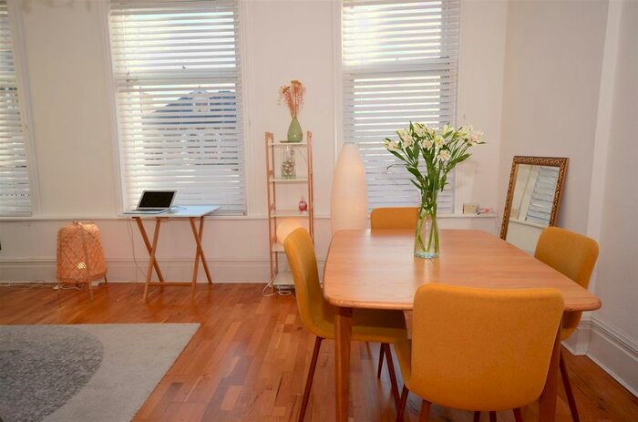 1 Bedroom Property To Rent In Avenue Mews, London, N10