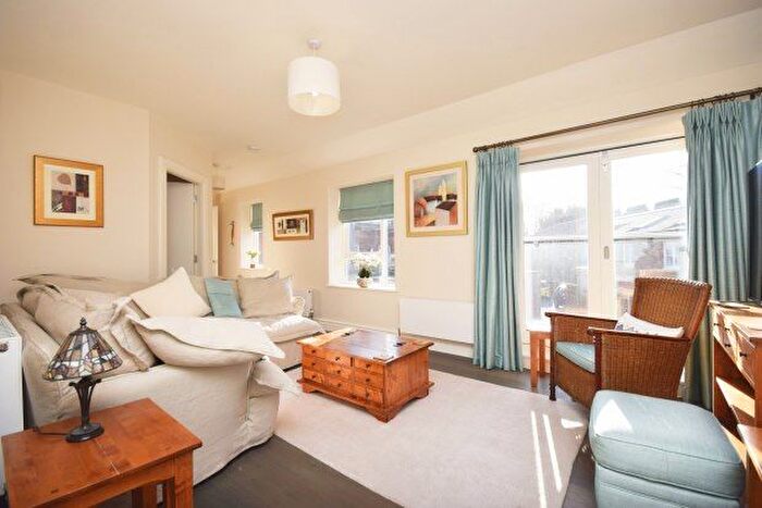 2 Bedroom Mews To Rent In St. Leonards Mews, York, YO1