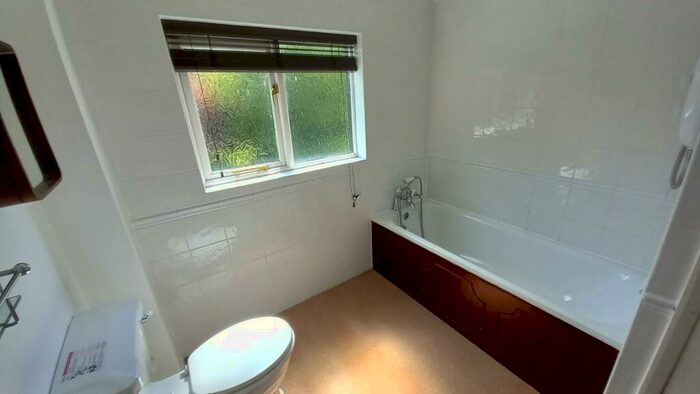 2 Bedroom End Of Terrace House To Rent In Bridge End, Warwick, CV34