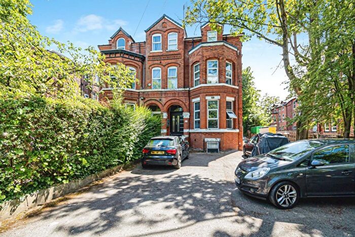 4 Bedroom Flat To Rent In Crumpsall Lane, Manchester, M8