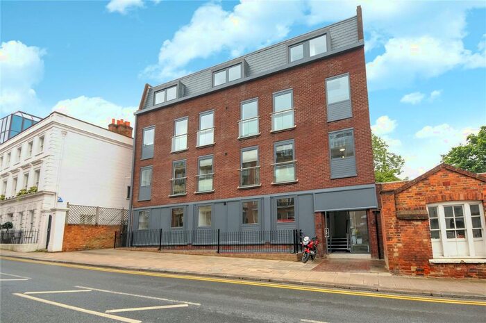 Apartment To Rent In Sheet Street, Windsor, Berkshire, SL4