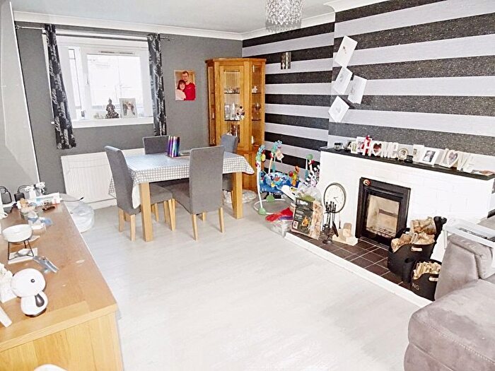 2 Bedroom Terraced House For Sale In Dovecot Road, Tullibody, Alloa, FK10