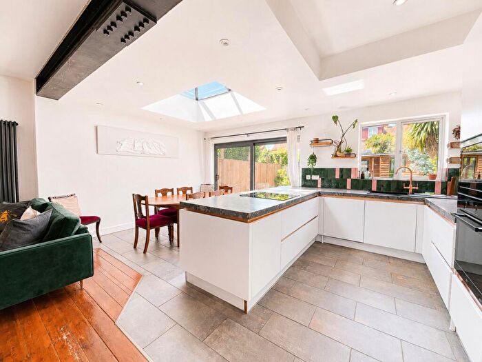 3 Bedroom Semi-Detached House For Sale In Kensington Road, Southend-on-Sea, SS1