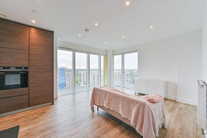 2 Bedroom Flat For Sale In Anderson Road, Kidbrooke, London, SE3